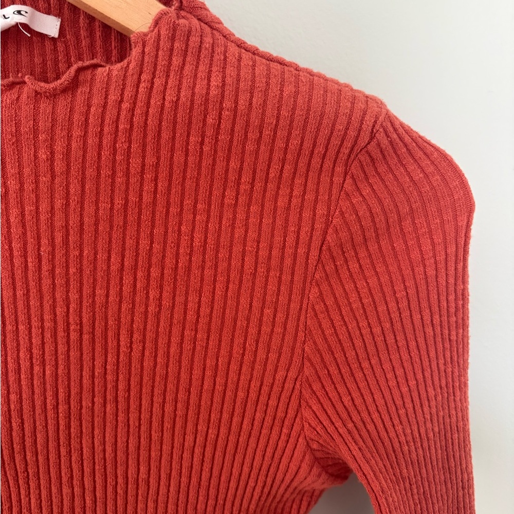 O'Neill Ribbed Rust Top - Picture 3 of 5